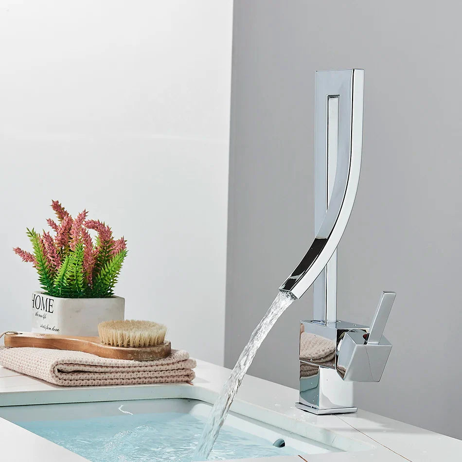 Sa0b8282b0f1c40bb9bfb531d5d93f16bq_4213fbfc-2000-433a-95d4-b71b7ac6682f.jpg - Robinet de cuisine